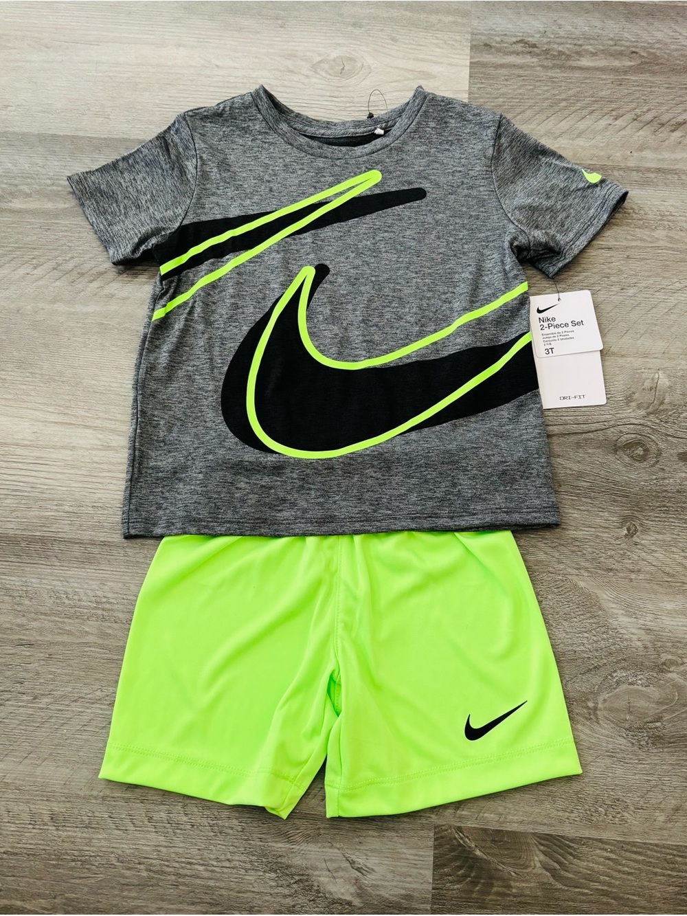 NEW Nike Grey and Neon Green Toddler Athletic Dri-fit tee & shorts set 3T